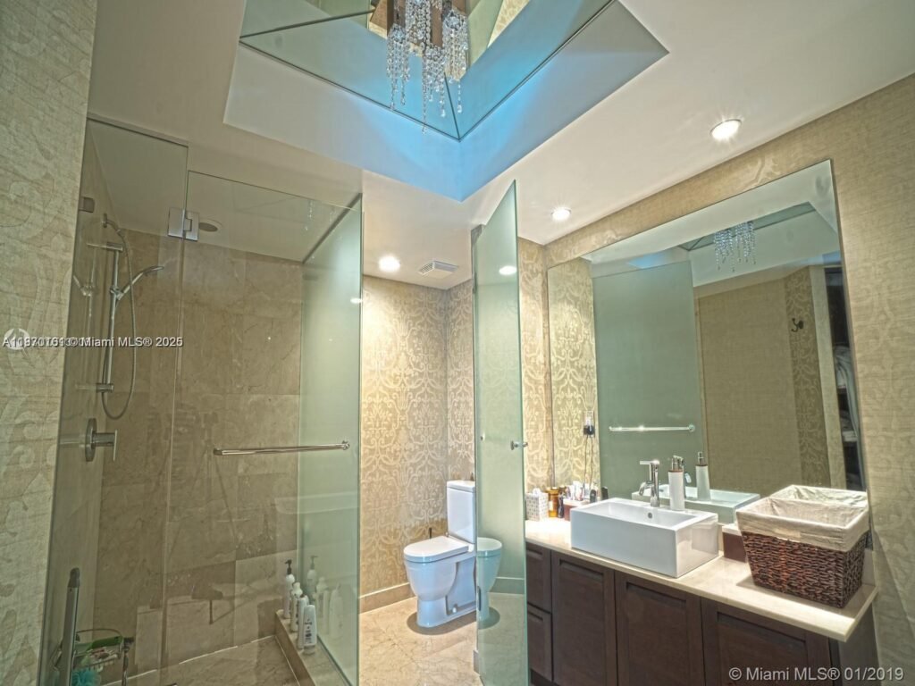 A11870101 Condo #2-704
